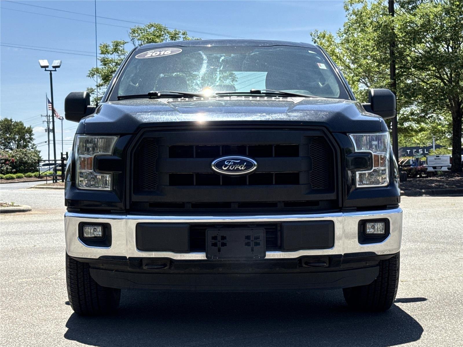 Used 2016  Ford XL image 19