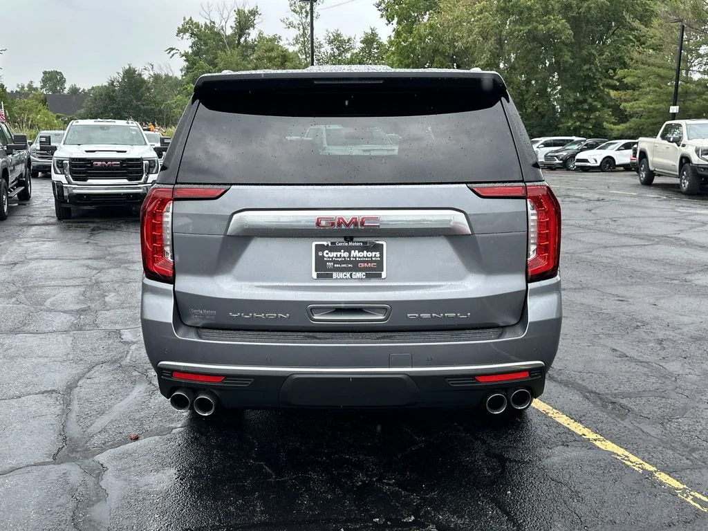 Used 2022 Gray GMC Denali image 7