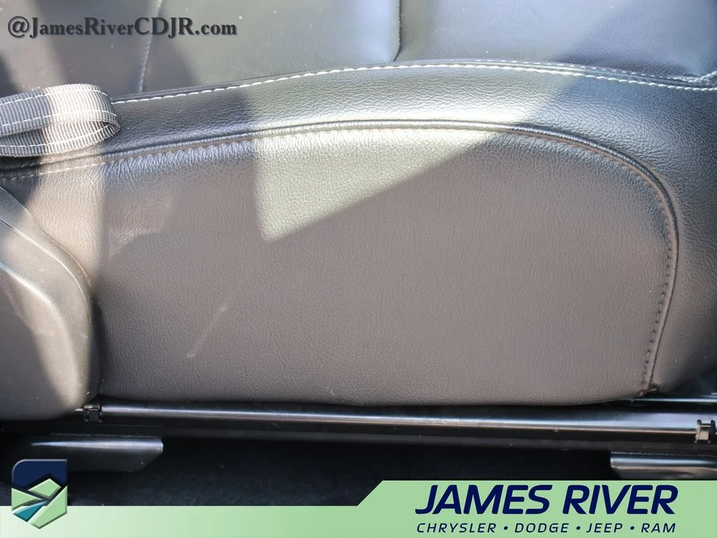 Used 2023 Gray Jeep Sahara 4xe image 10