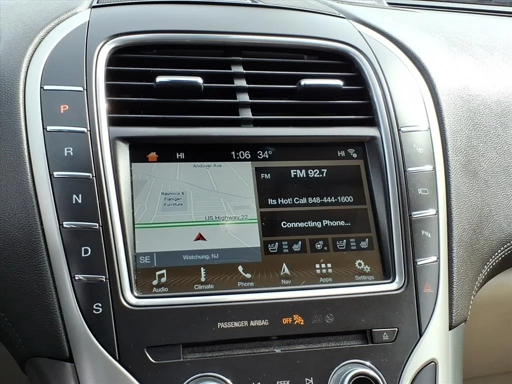 Used 2018 Blue Lincoln Reserve image 18
