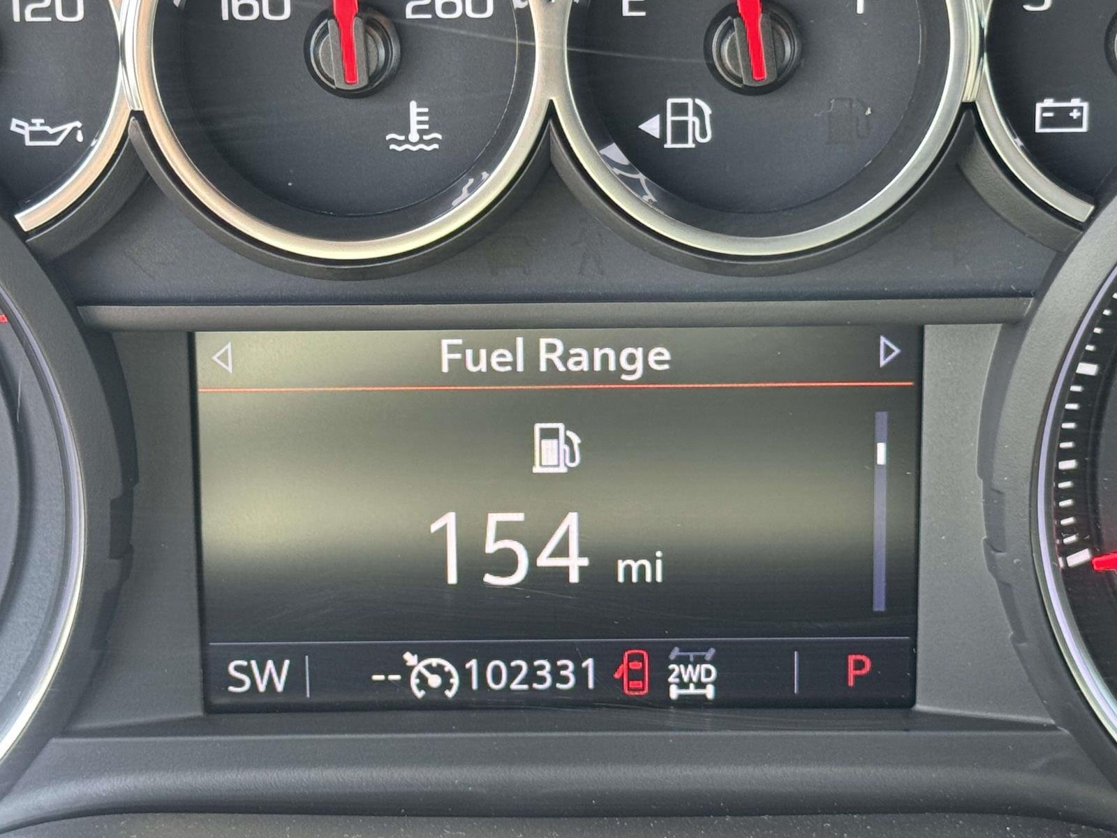 Used 2022 Silver Ice Metallic Chevrolet Custom image 15
