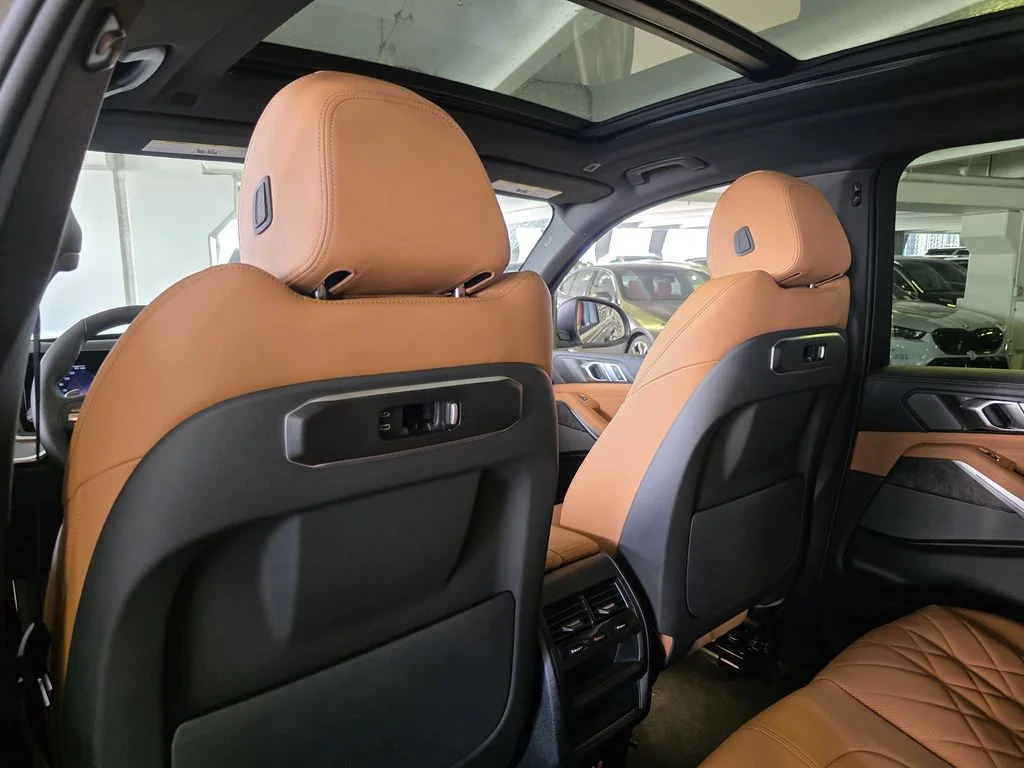 New 2026 Green BMW xDrive40i image 12