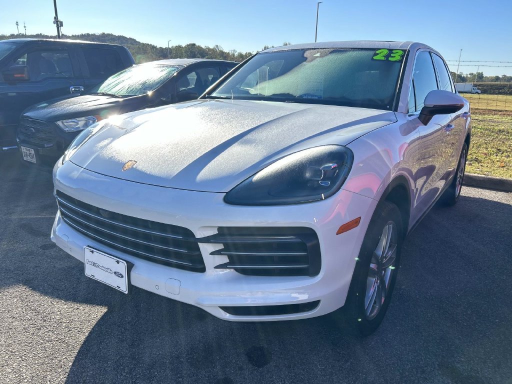 Used 2023  Porsche  image 5