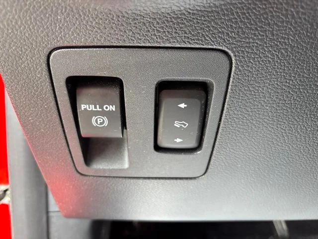 Used 2020 Red Ford XLT image 22