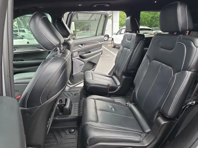Used 2024 Silver Jeep Overland image 16