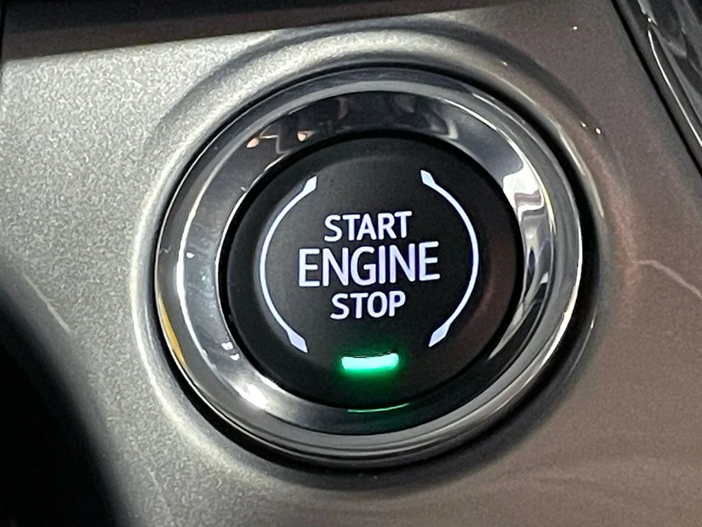 Used 2025 Red Chevrolet LT image 28