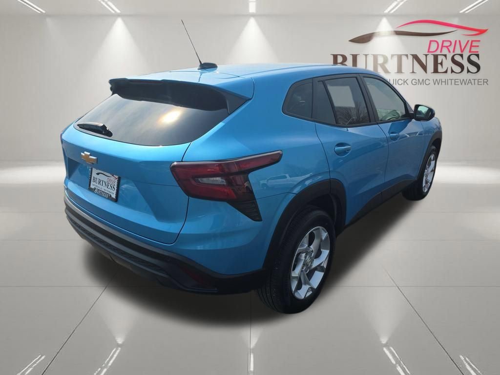 2026 Chevrolet Trax LS - Photo 6