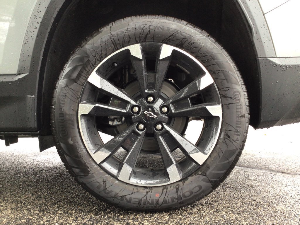 2027 Chevrolet Equinox RS - Photo 18