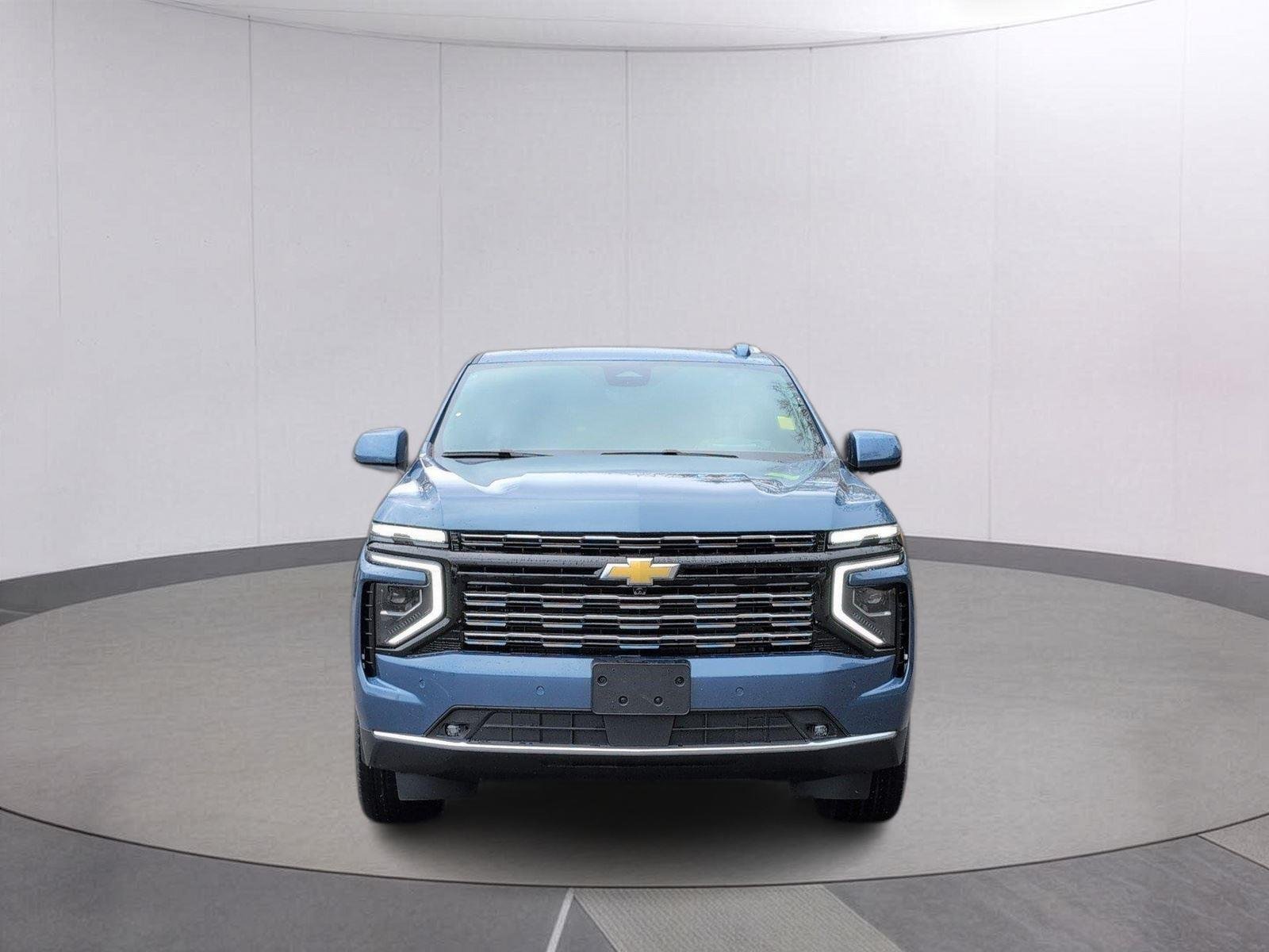 New 2026 Lakeshore Blue Metallic Chevrolet High Country image 10