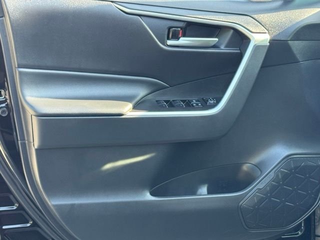 Used 2025 Black Toyota XLE image 20