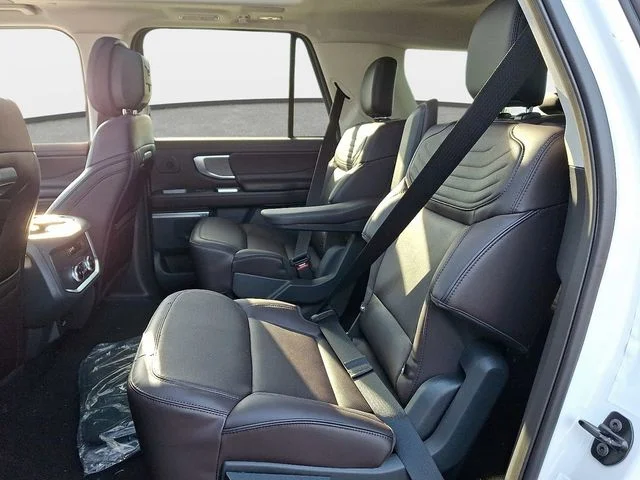 New 2026 White Ford Platinum image 7