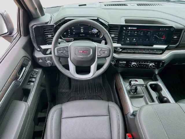 2026 GMC Sierra 1500 SLT - Photo 16
