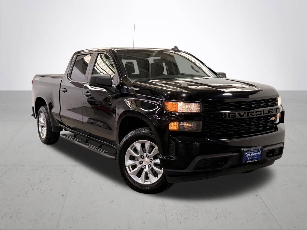 Used 2022 Black Chevrolet Custom image 7