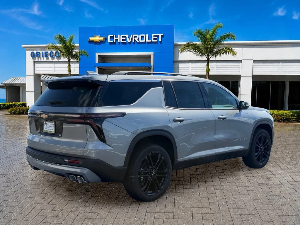 2027 Chevrolet Traverse LT - Photo 7