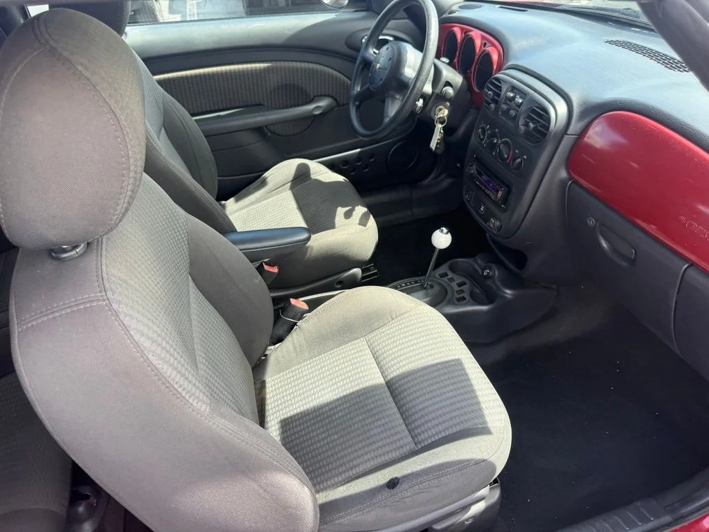 Used 2005 Burgundy Chrysler Touring image 35