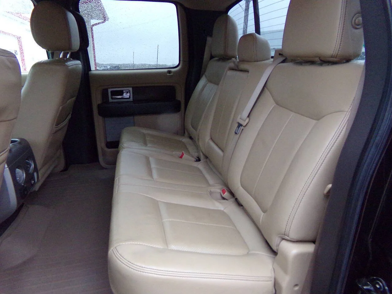 Used 2013 Tuxedo Black Metallic/Pale Adobe Metallic Ford Lariat 4x4 4dr SuperCrew Styleside 5.5 ft. SB image 9
