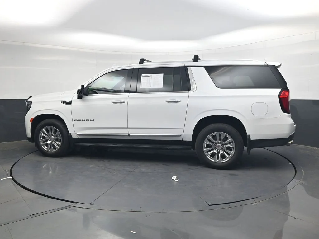 Used 2021 White GMC Denali image 12