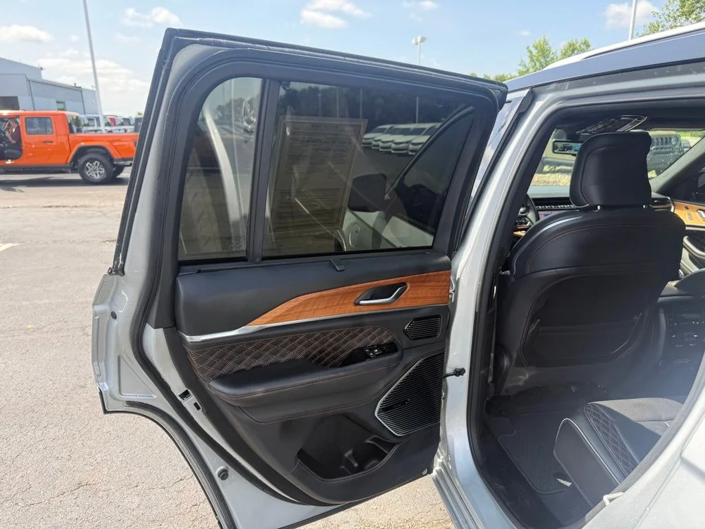 Certified Used 2023 Silver Jeep Summit Reserve 4xe image 39