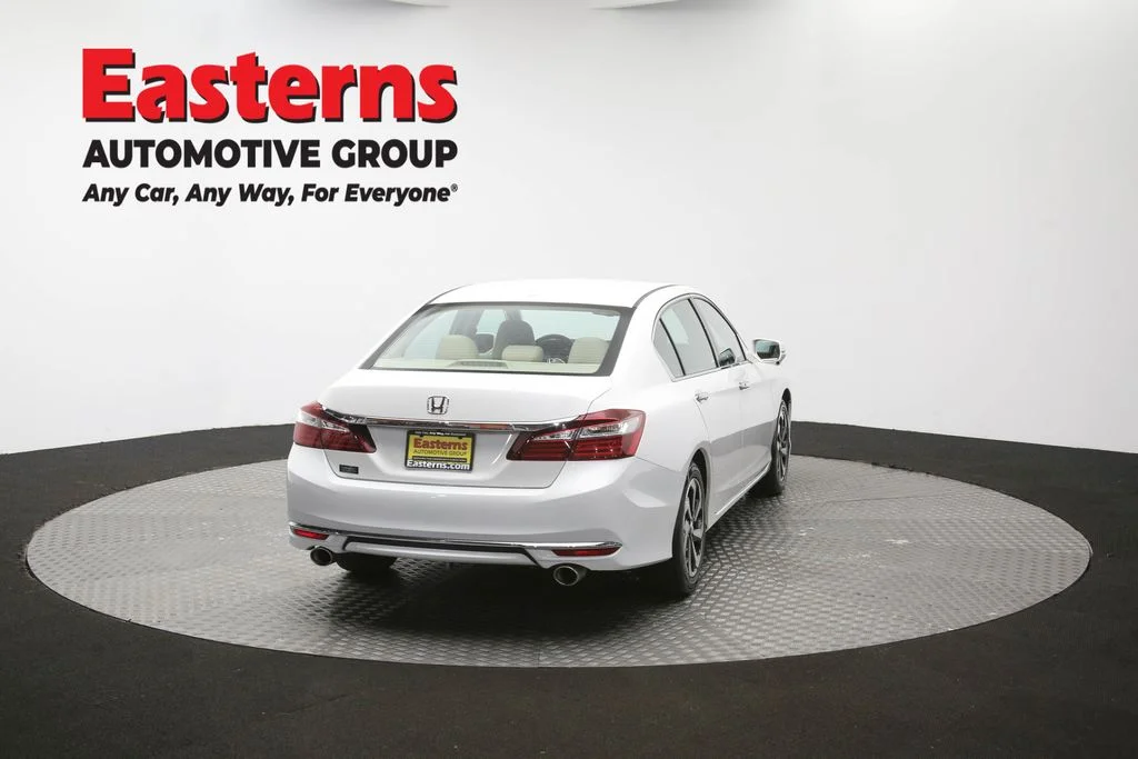 Used 2017 White Honda EX-L image 40