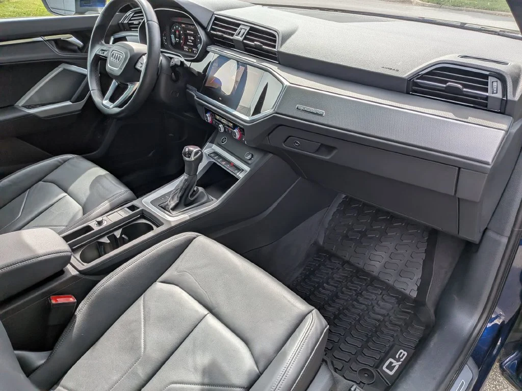 Used 2023  Audi Premium image 34