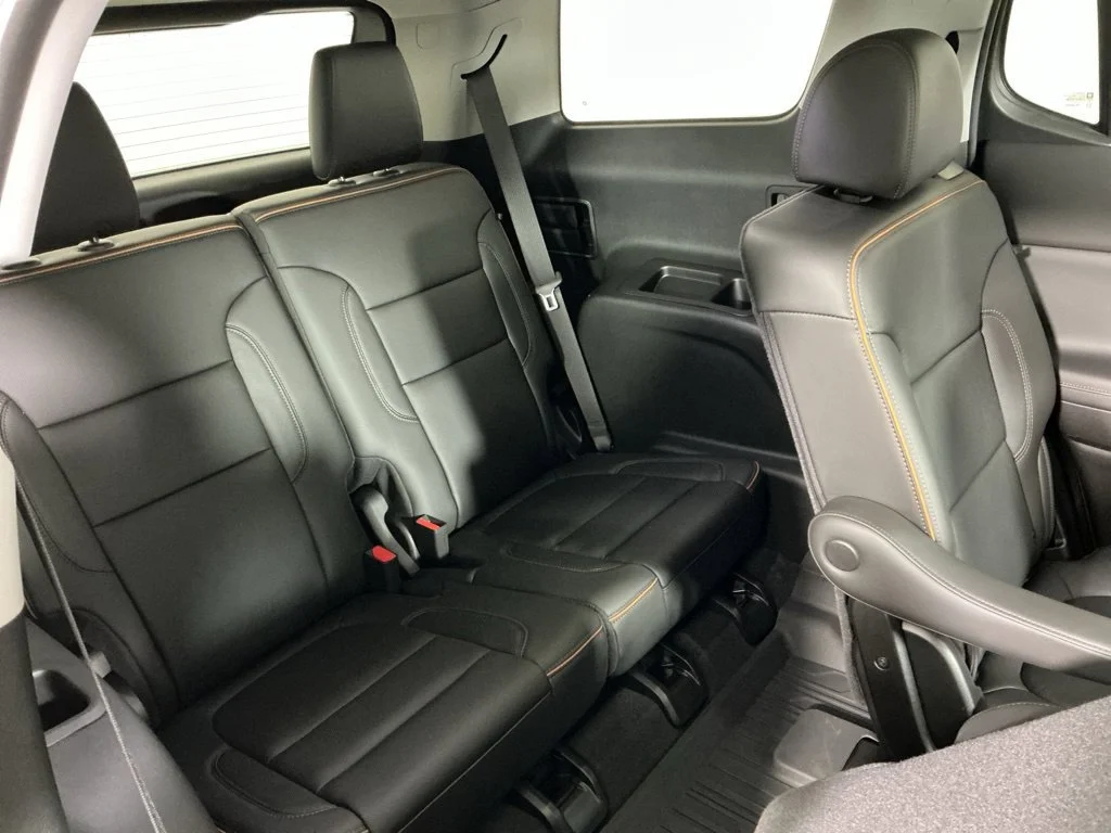 Used 2023 STERLING METALLIC GMC AT4 image 9