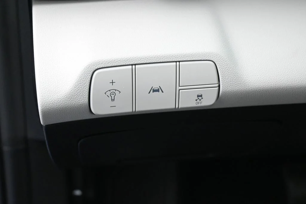 Used 2023 Blue Hyundai Limited image 17