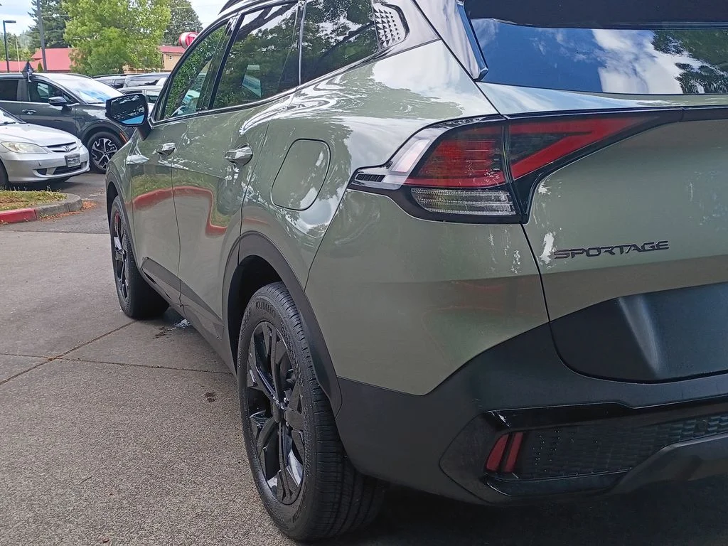 Certified Used 2025 Jungle Green Kia X-Line image 6