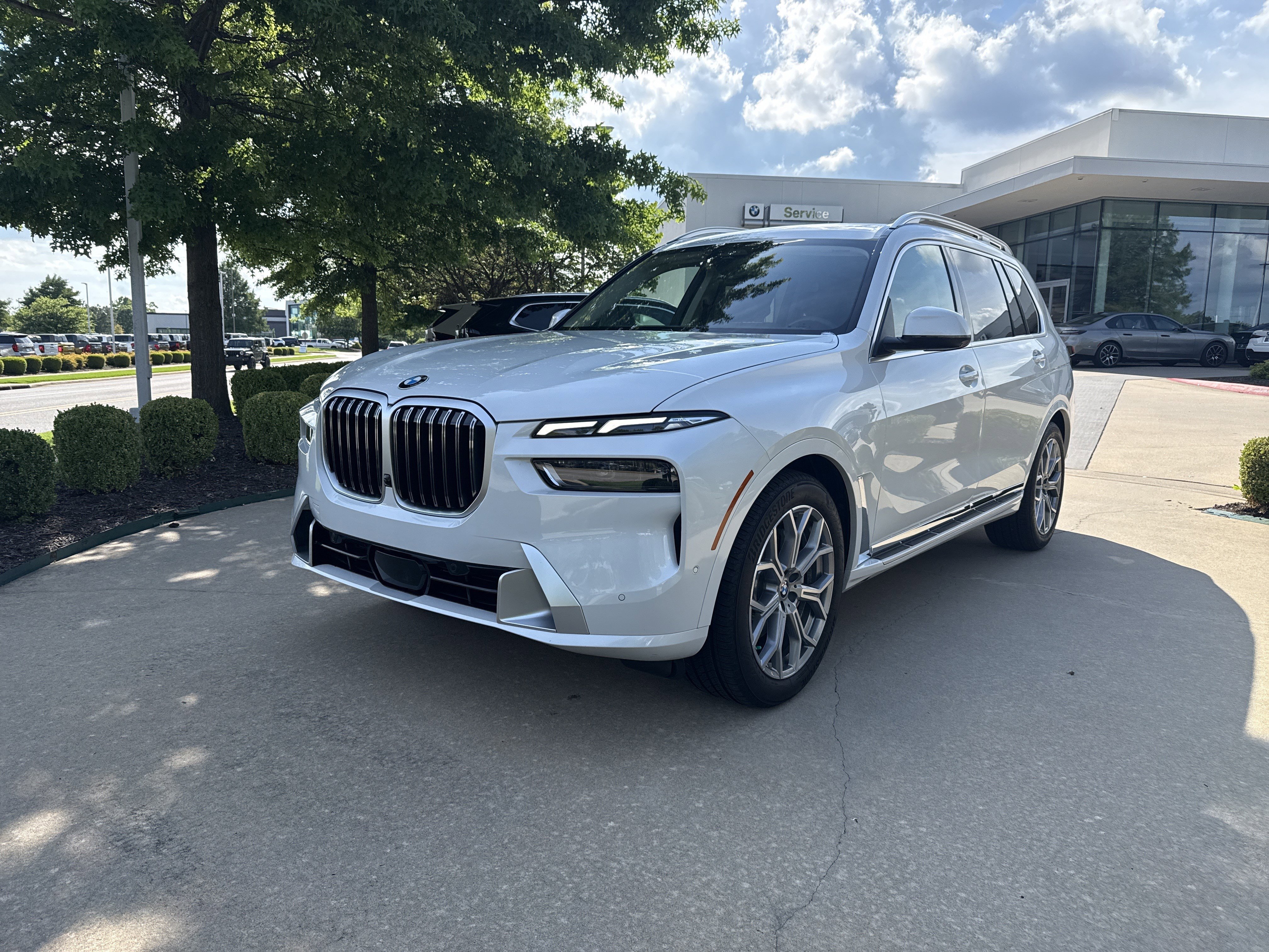 2024 BMW X7 xDrive40i's photo