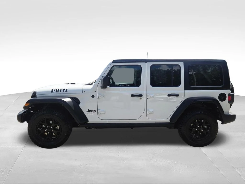 Used 2023 White Jeep Willys image 4