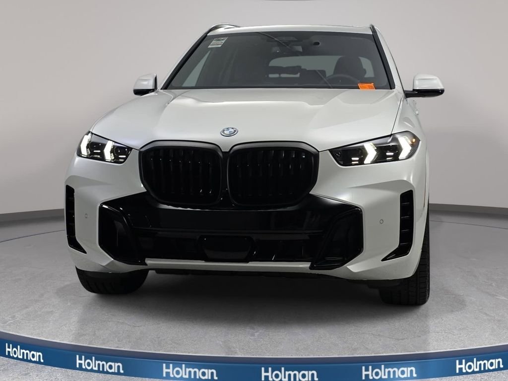 New 2026 Mineral White Metallic BMW xDrive50e image 2
