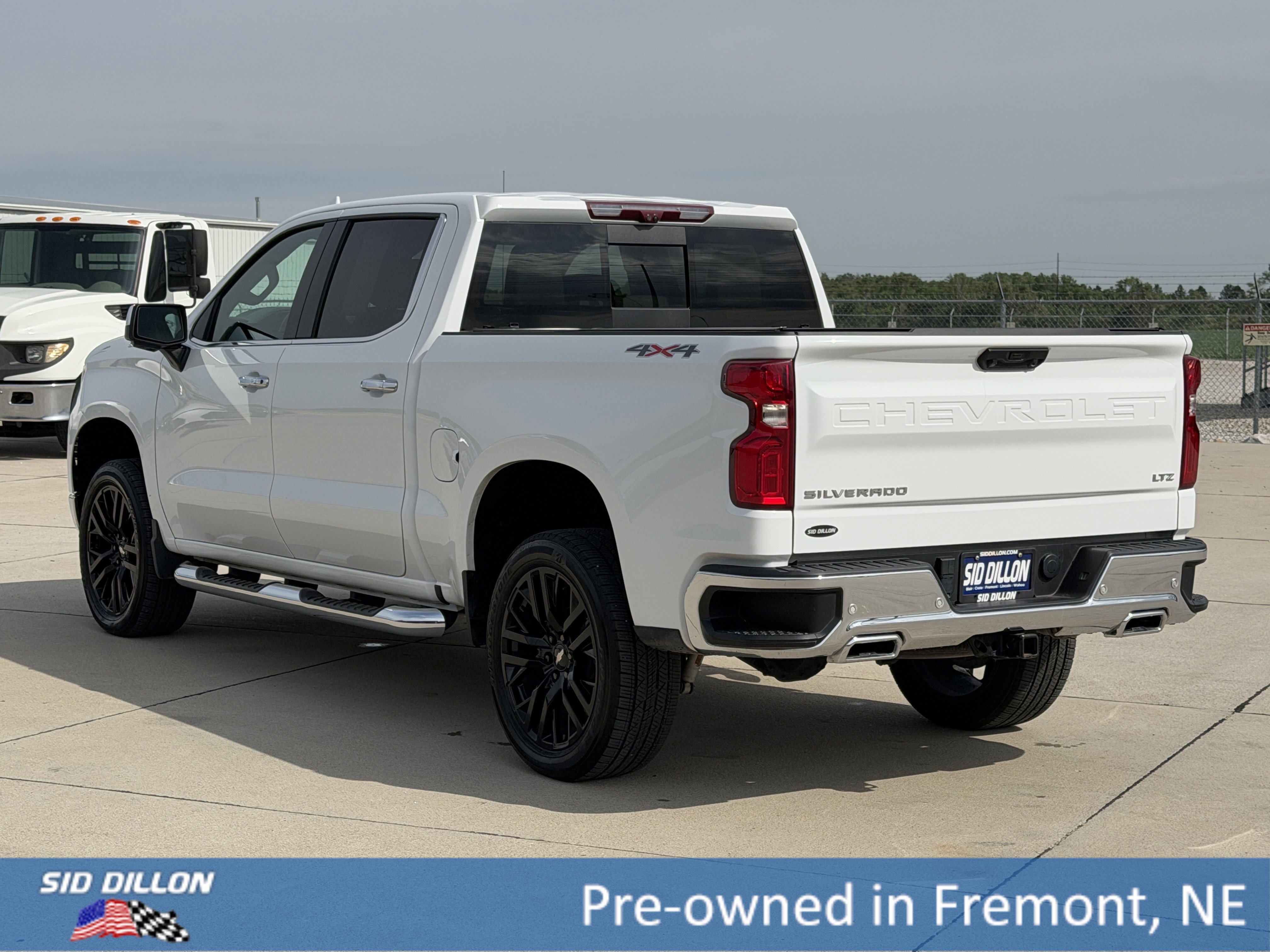 Used 2023 Summit White Chevrolet LTZ image 7