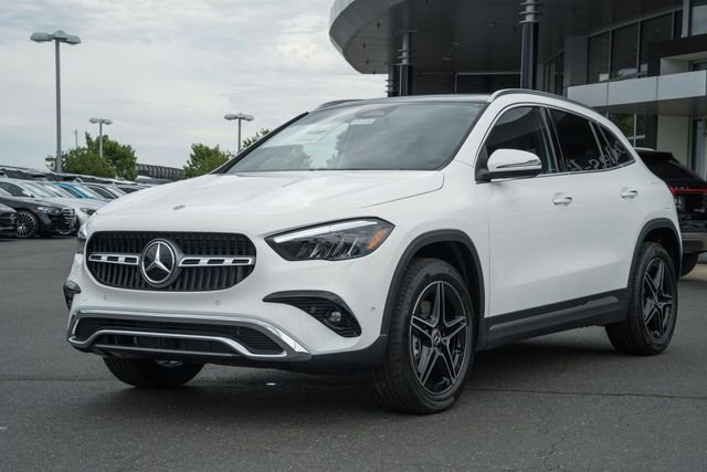 New 2026 Polar White Mercedes-Benz GLA 250 image 3