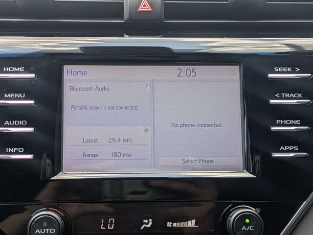 Used 2018 Gray Toyota SE image 21