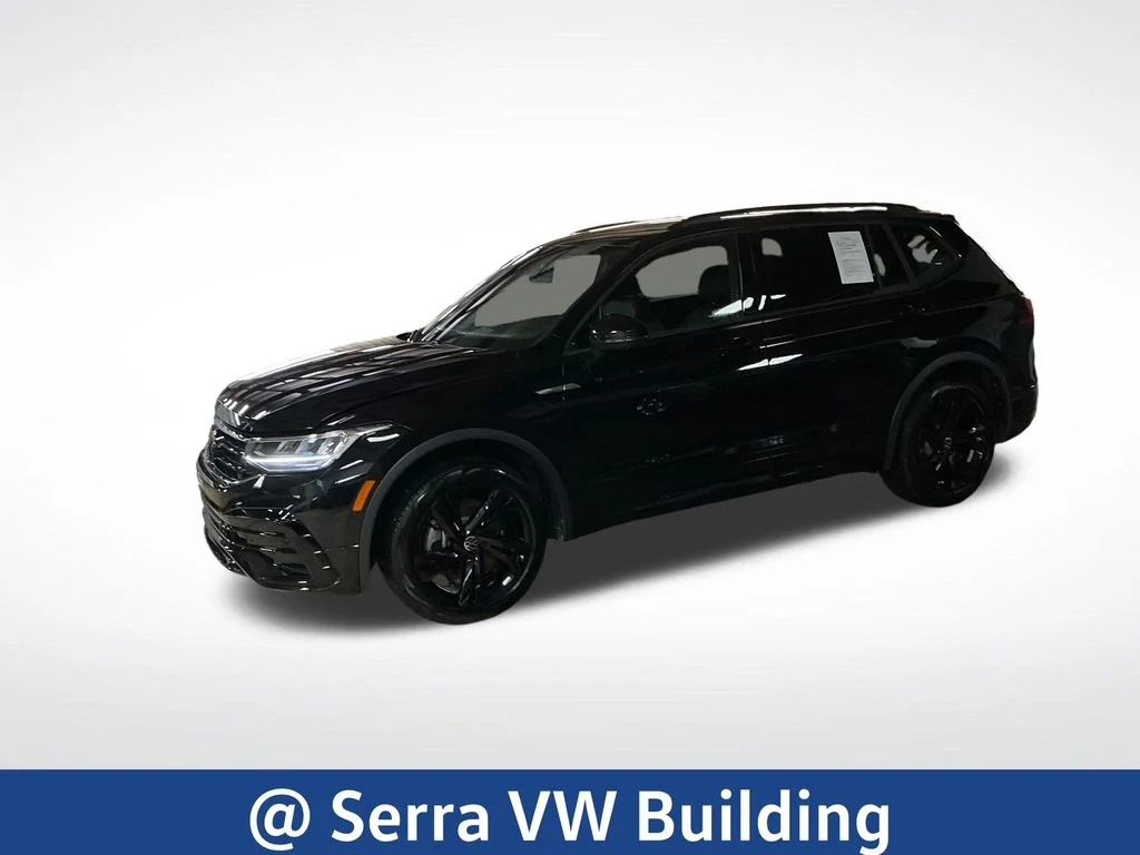 2024 Volkswagen Tiguan 2.0T SE R-Line Black 4Motion's photo