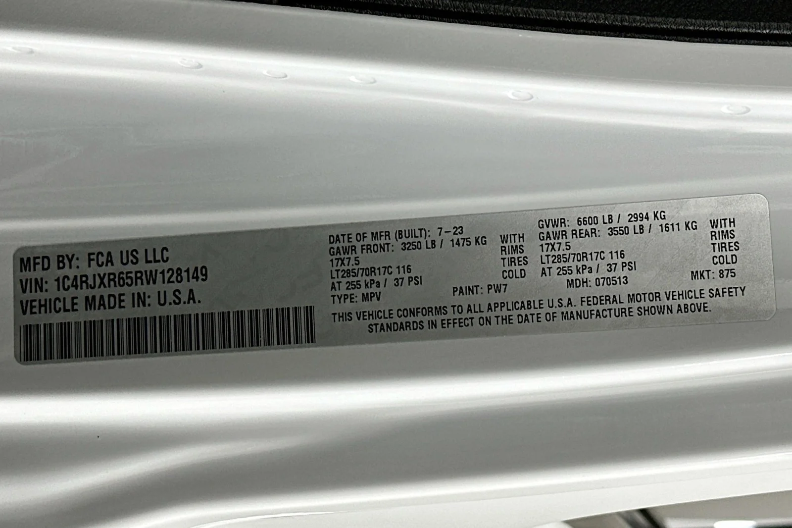 Used 2024 Bright White Clearcoat Jeep Rubicon X image 24