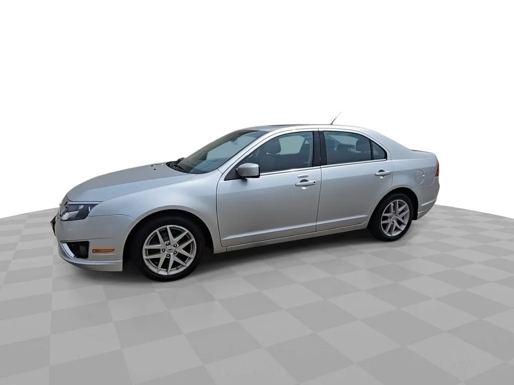 Used 2012 Silver Ford SEL image 4