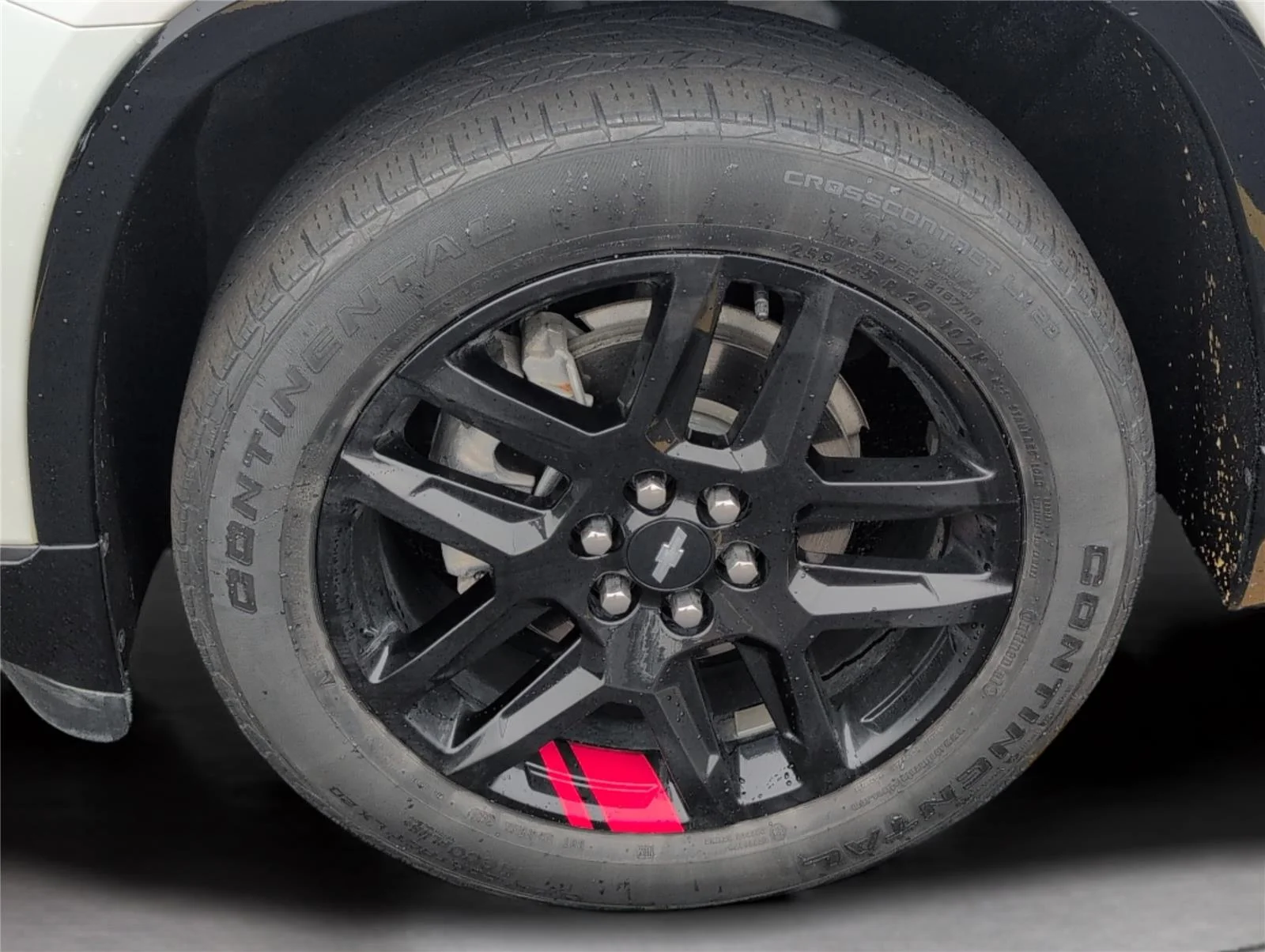 Used 2021 Iridescent Pearl Tricoat Chevrolet Premier image 37