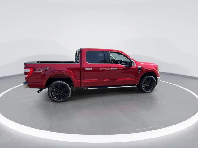Used 2022 Red Ford Lariat image 9