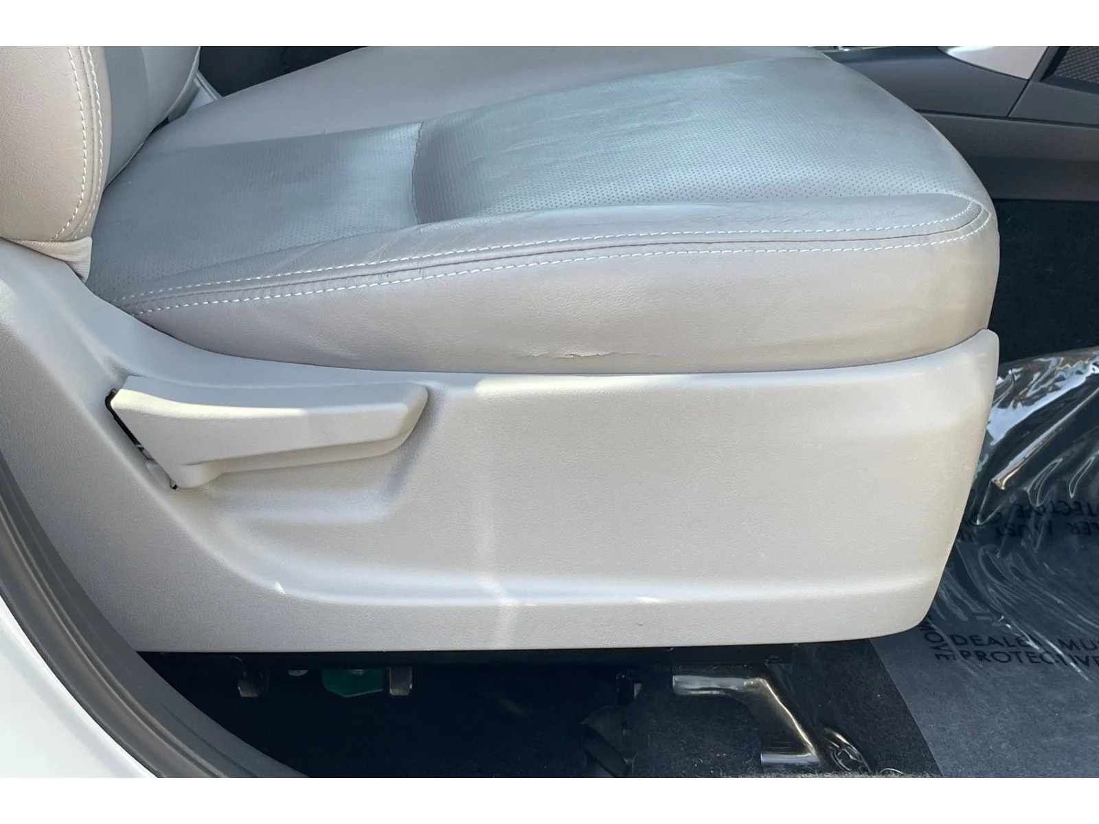 Used 2015 Satin White Pearl Subaru 2.5i Limited image 23