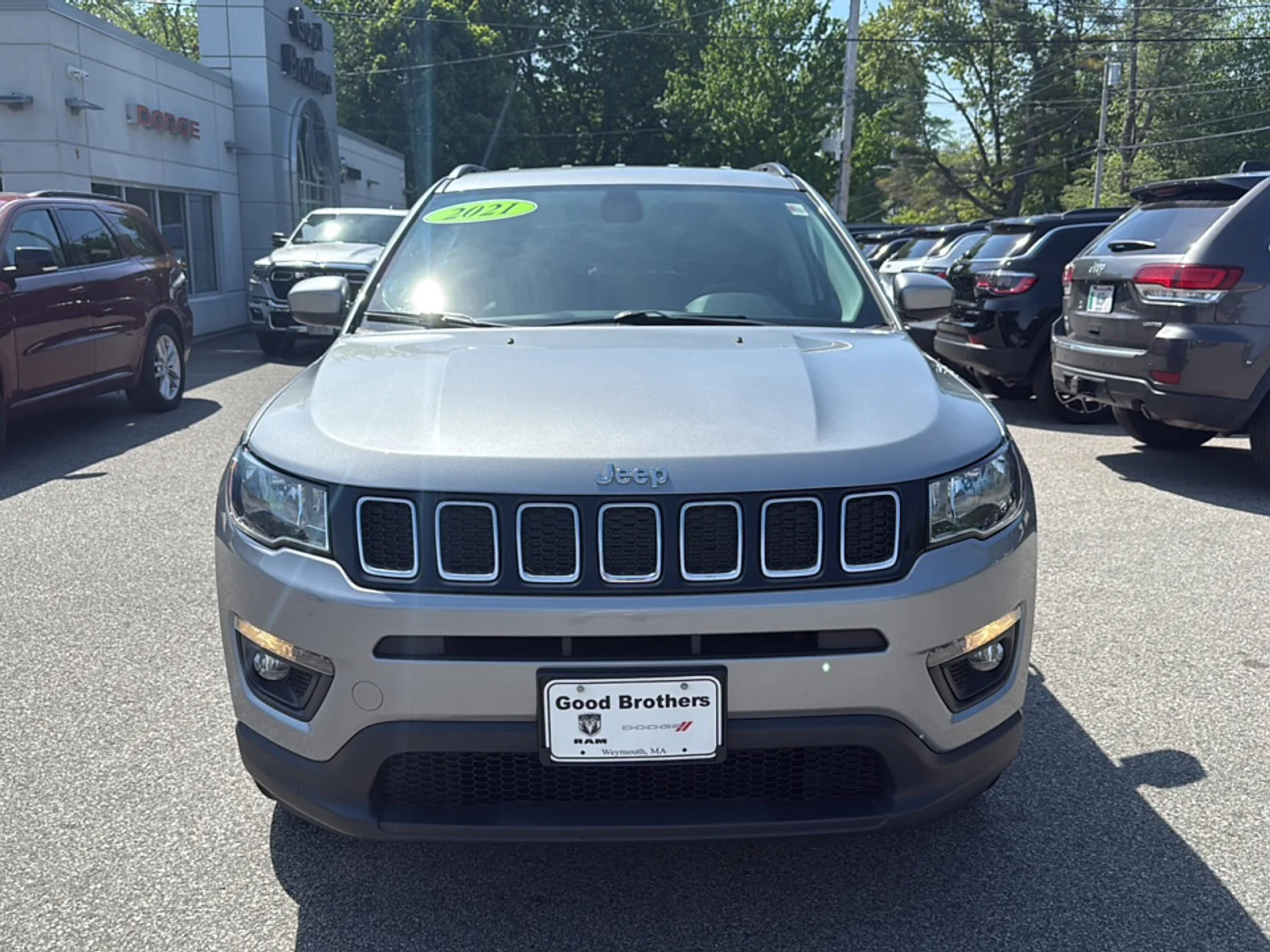 Vehicle Image 2