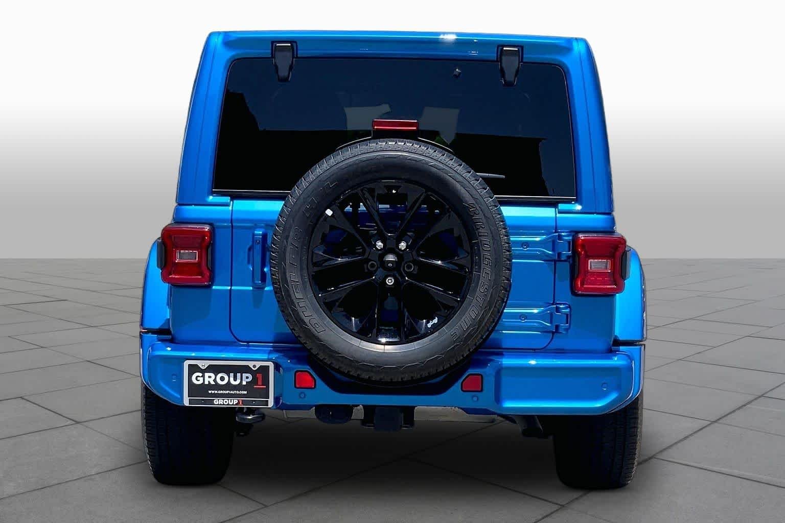 Used 2022 Hydro Blue Pearlcoat Jeep Unlimited High Altitude image 5