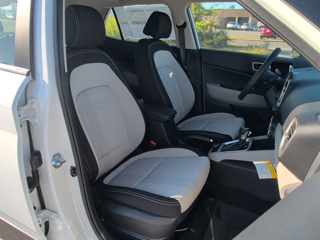 New 2026 Lunar White Hyundai SEL image 47