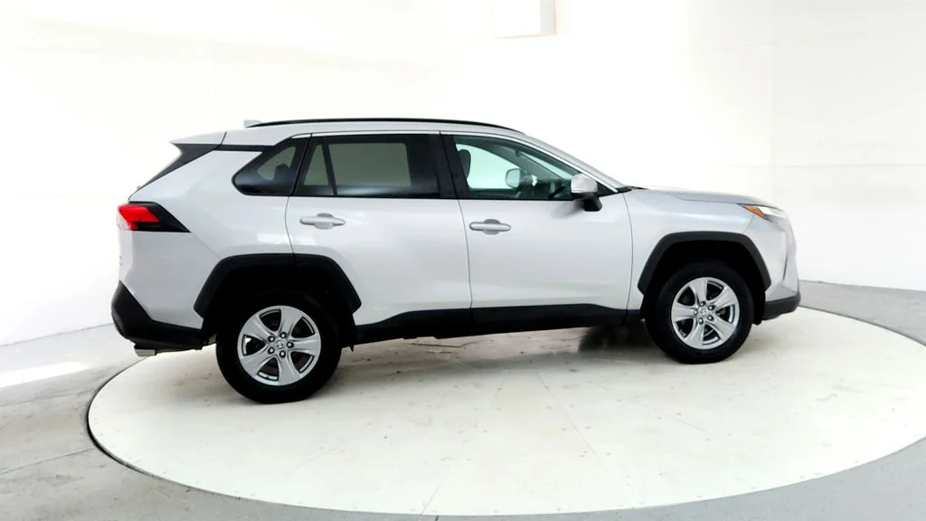Certified Used 2022 Silver Toyota XLE image 6