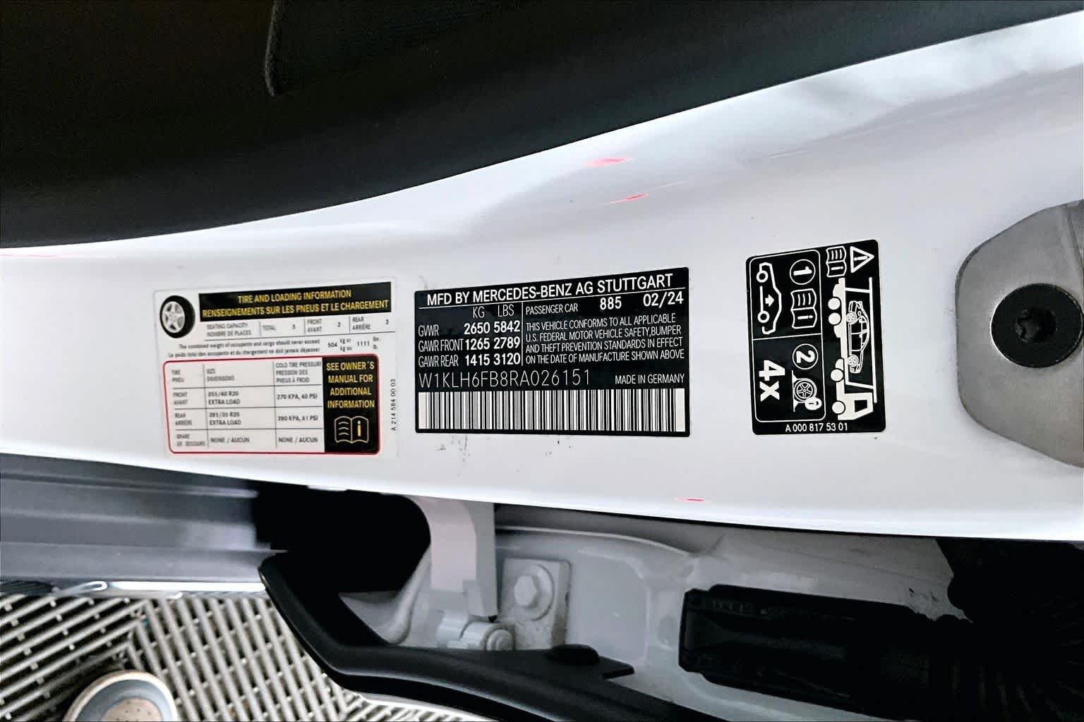 Certified Used 2024 MANUFAKTUR Moonlight White Metallic Mercedes-Benz E 450 image 31