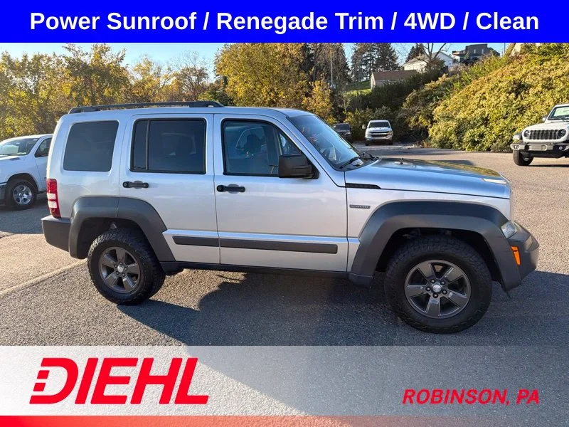 Used 2010 Silver Jeep Renegade image 5