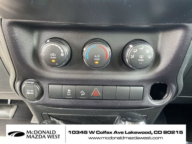 Used 2015 Gray Jeep Sport image 18