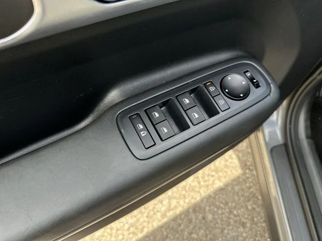 Used 2025 Gray Hyundai SE image 17