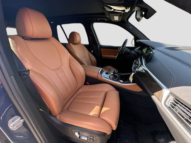 Used 2022 Blue BMW xDrive40i image 29