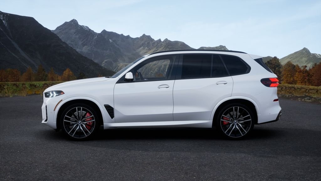 New 2026 Mineral White Metallic BMW sDrive40i image 30