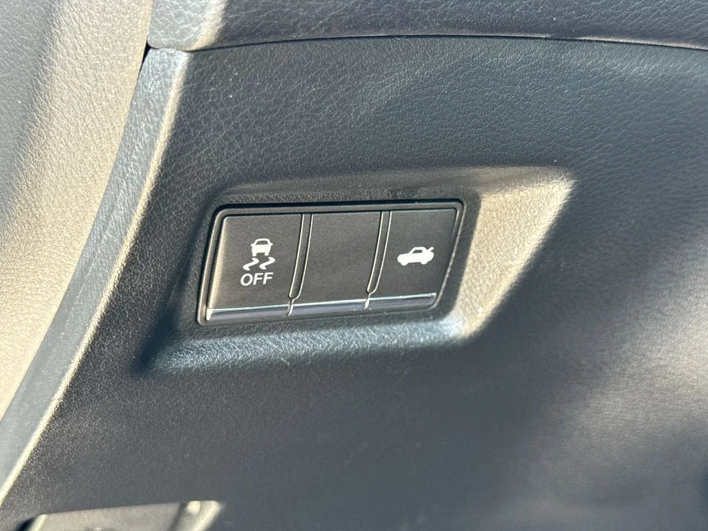 Used 2017 Blue INFINITI Red Sport 400 image 24